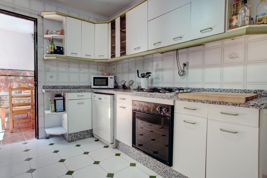 Holiday House Abul Beka Ronda Rum bild